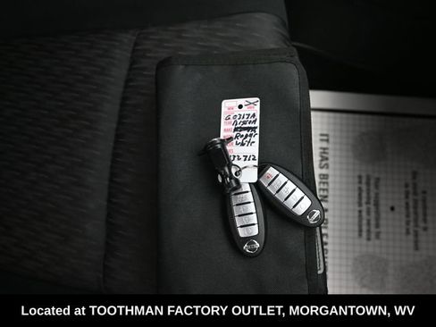 Used 2020 Nissan Rogue SV w/ Premium Package image 9