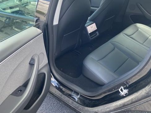 Used 2025 Tesla Model 3 Long Range RWD image 8