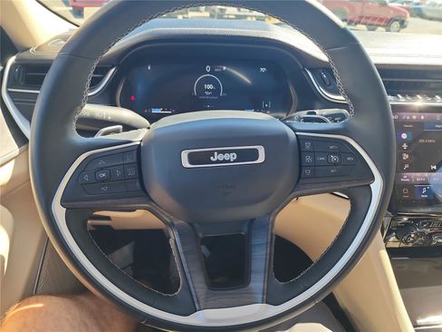 Used 2021 Jeep Grand Cherokee L Limited image 37