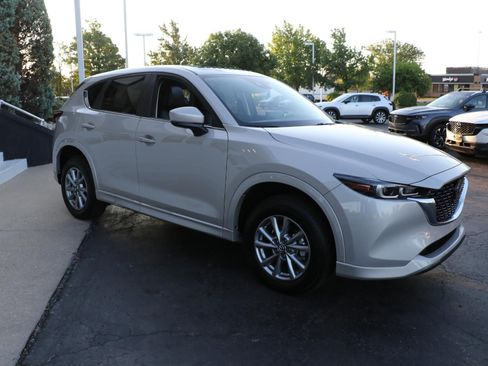 Certified 2025 MAZDA CX-5 AWD 2.5 S w/ Preferred Package image 6