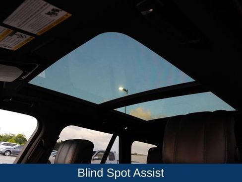 Used 2020 Land Rover Range Rover AWD/4WD image 8