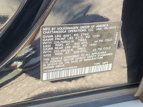 Certified 2023 Volkswagen ID.4 Pro S AWD/4WD image 38