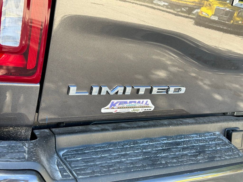 New 2026 RAM 3500 Limited AWD/4WD image 28