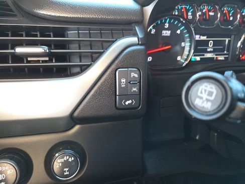 Used 2018 Chevrolet Tahoe LT w/ RST Edition image 48