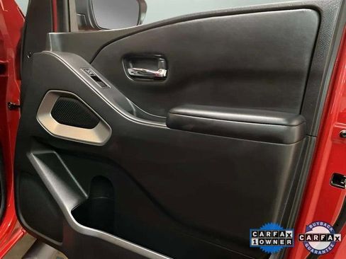 Used 2025 Nissan Frontier SV image 69