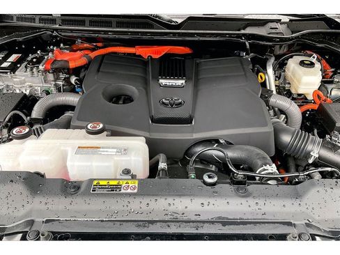Used 2025 Toyota Sequoia TRD Pro AWD/4WD image 12