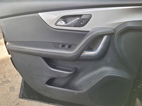 Used 2023 Chevrolet Blazer LT image 15