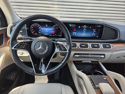 Used 2024 Mercedes-Benz GLE 450 4MATIC image 8