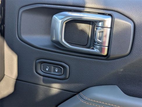 New 2026 Jeep Gladiator Mojave image 35