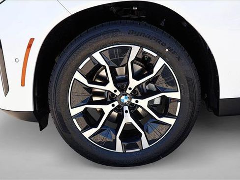 Certified 2025 BMW X3 xDrive30i w/ Premium Package image 9