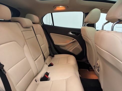 Certified 2015 Mercedes-Benz GLA 250 4MATIC image 27