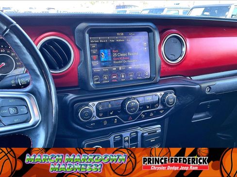 Used 2020 Jeep Gladiator Rubicon image 6