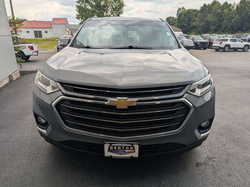 Used 2021 Chevrolet Traverse LT w/ LPO, 'HIT The Road' Package AWD/4WD image 8