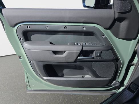 New 2026 Land Rover Defender 110 Trophy Edition AWD/4WD image 29