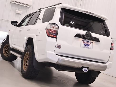 Used 2023 Toyota 4Runner TRD Off-Road Premium w/ Off Road Premium Plus Package AWD/4WD image 40