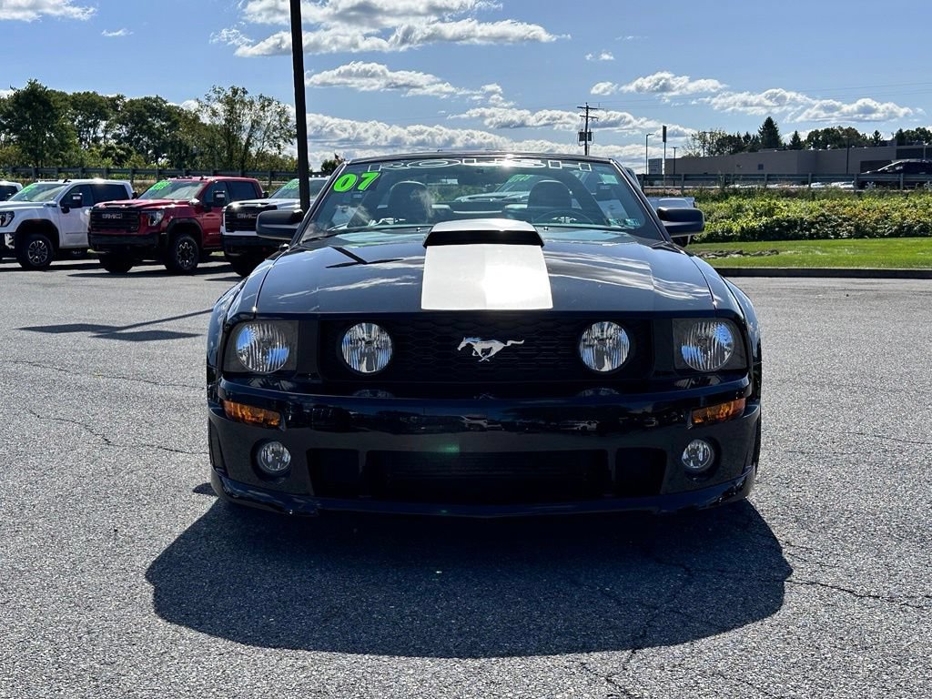 Used 2007 Ford Mustang GT RWD image 4