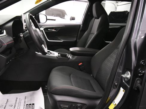 Used 2023 Toyota RAV4 SE w/ Weather & Moonroof Package AWD/4WD image 10