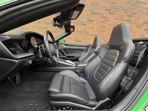 Certified 2022 Porsche 911 Turbo image 5