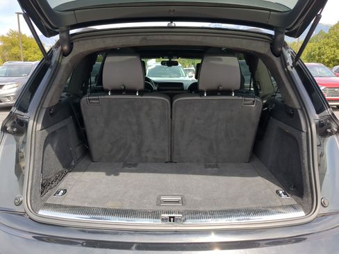 Used 2015 Audi Q7 3.0T S line Prestige w/ Sport Style Plus Package AWD/4WD image 31