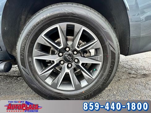 Used 2021 Chevrolet Tahoe Z71 w/ Max Trailering Package AWD/4WD image 18