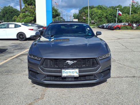 Used 2025 Ford Mustang Premium RWD image 20
