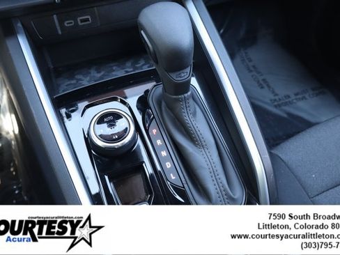 Used 2024 Chevrolet Colorado Trail Boss w/ Technology Package AWD/4WD image 19