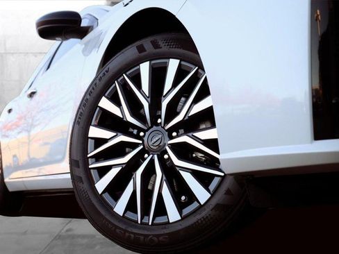 New 2025 Nissan Altima 2.5 SV image 27