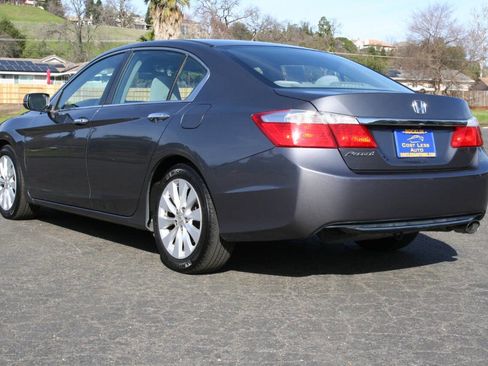 Used 2013 Honda Accord EX image 7
