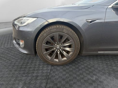 Used 2020 Tesla Model S Long Range Plus image 9