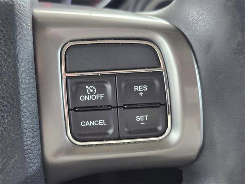 Used 2020 Dodge Journey Crossroad w/ Popular Equipment Group image 31