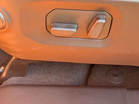 New 2025 Jeep Gladiator Mojave w/ Convenience Group image 12