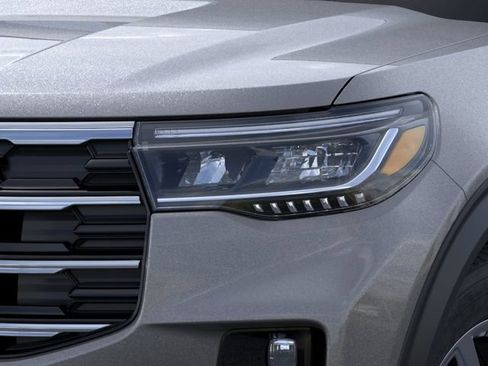 New 2026 Ford Explorer Active w/ Active Comfort Package AWD/4WD image 19