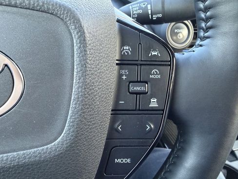 Used 2024 Toyota Prius Limited image 36