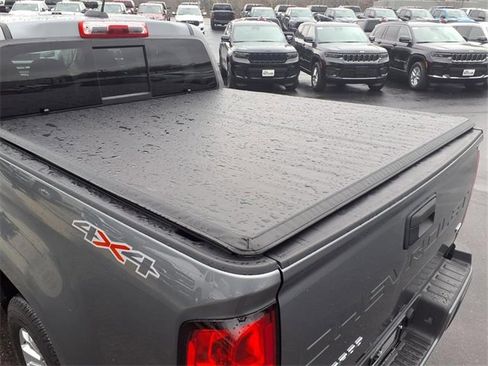 Used 2022 Chevrolet Colorado LT w/ LT Convenience Package image 24