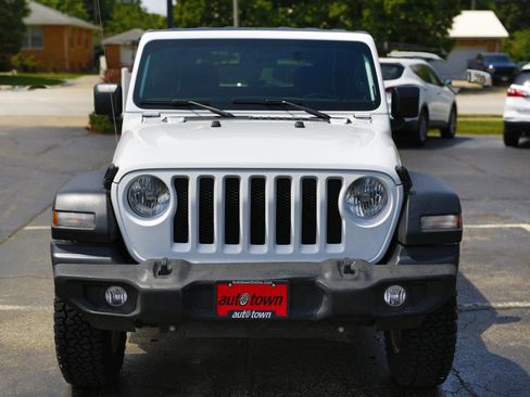 Used 2021 Jeep Wrangler Sport AWD/4WD image 2