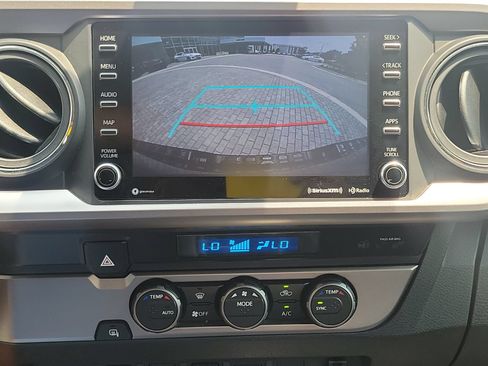 Used 2022 Toyota Tacoma SR5 RWD image 39