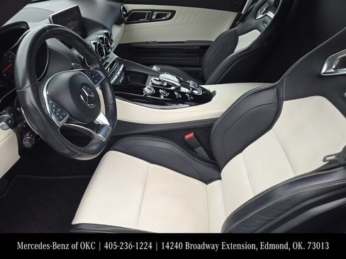 Used 2018 Mercedes-Benz AMG GT Roadster image 10