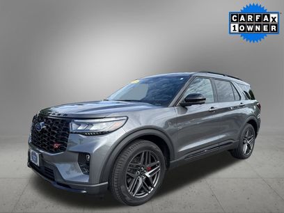 Used 2025 Ford Explorer ST