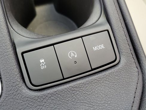 Used 2022 Cadillac XT4 Luxury w/ Driver Awareness Package FWD image 29