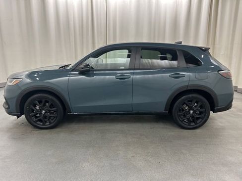 Used 2024 Honda HR-V Sport image 3