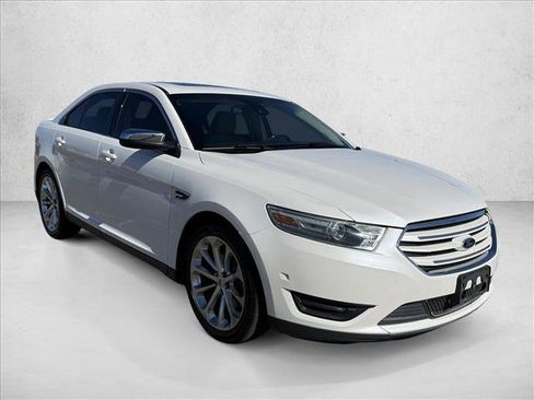 Used 2013 Ford Taurus Limited image 3