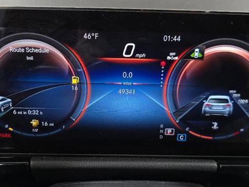 Used 2022 Mercedes-Benz GLA 250 4MATIC w/ Premium Package Lite image 12