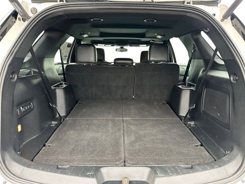Used 2018 Ford Explorer Sport image 18