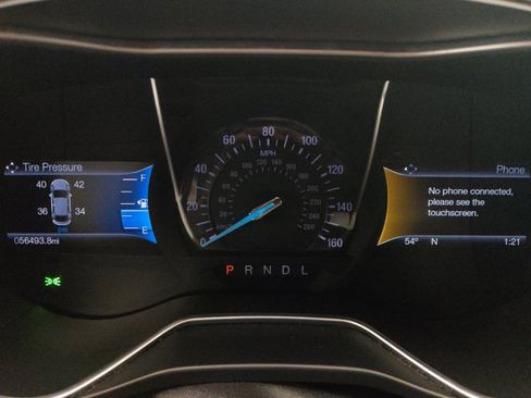 Used 2017 Ford Fusion SE w/ Fusion SE Technology Package image 23