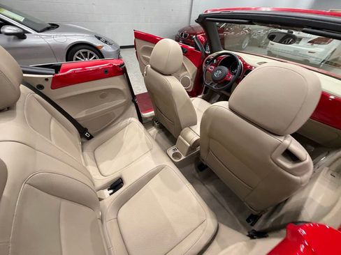 Used 2015 Volkswagen Beetle 1.8T FWD image 33