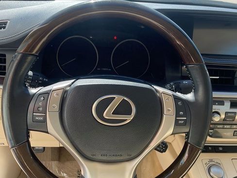 Used 2013 Lexus ES 350 image 9