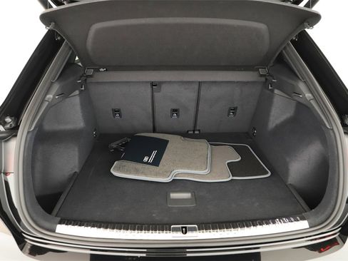 Certified 2025 Audi Q3 2.0T Premium Plus w/ Premium Plus Package image 31