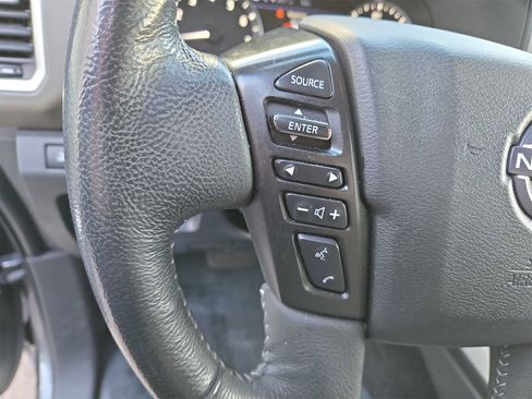 Used 2022 Nissan Frontier SV image 9