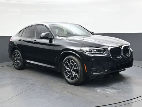 Used 2024 BMW X4 M40i w/ Premium Package image 2
