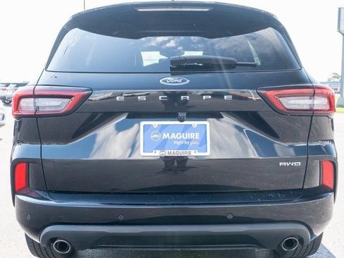 Used 2023 Ford Escape ST-Line Select w/ Tech Pack #2 AWD/4WD image 7